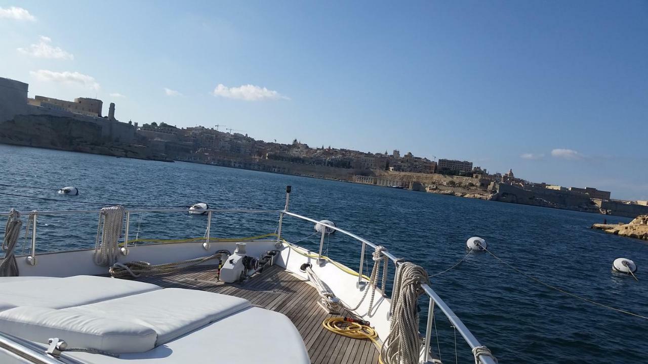 Riti Yacht Hotel en barco Kalkara