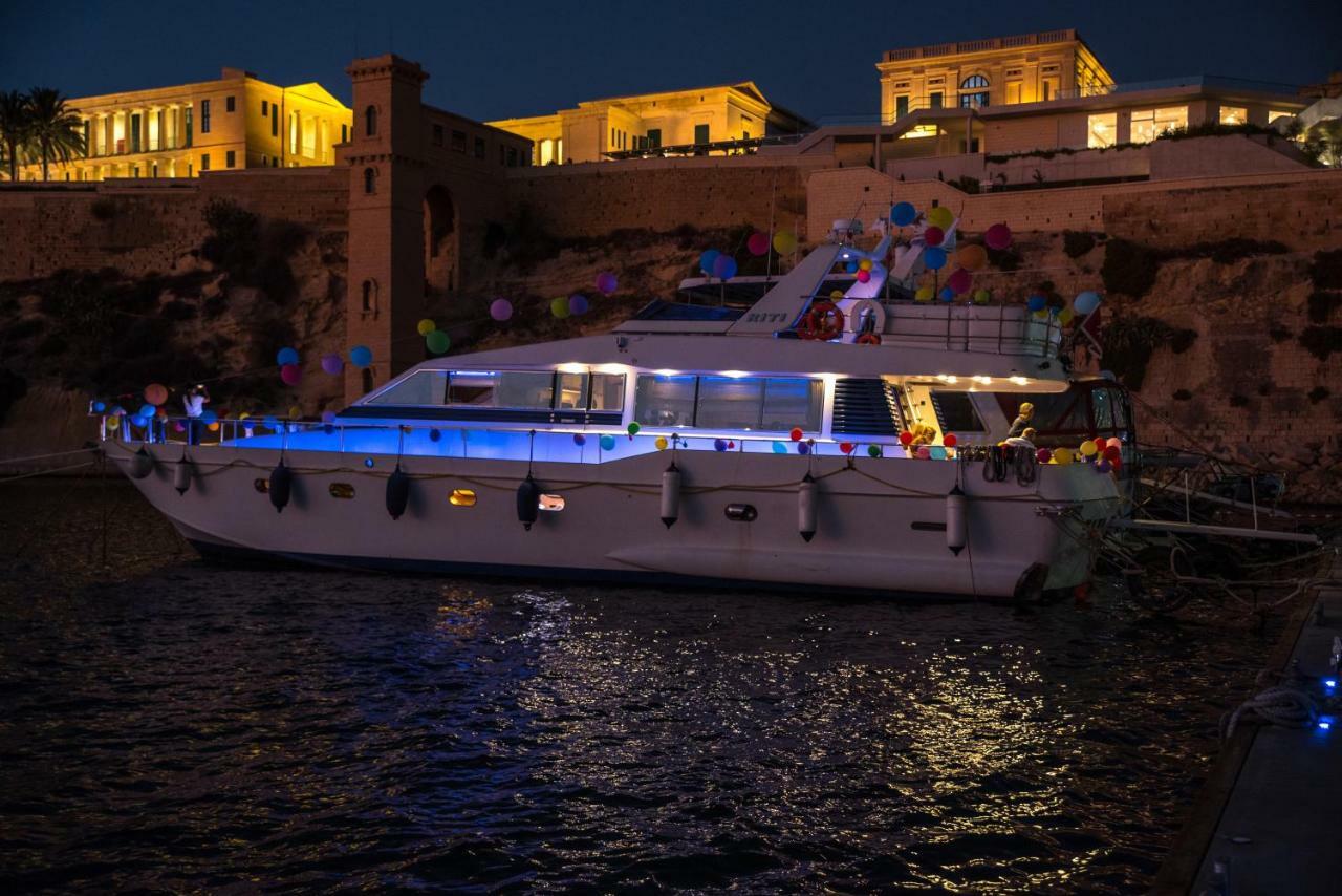Riti Yacht Hotel en barco