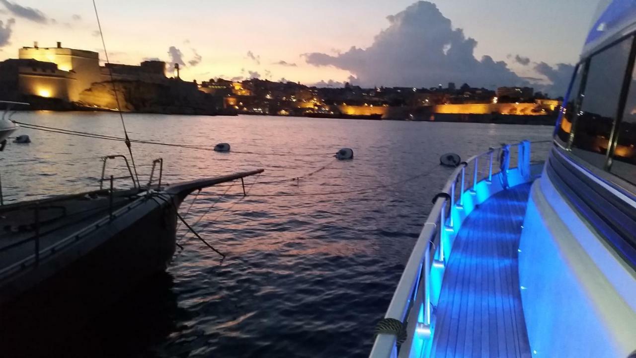 Riti Yacht Hotel en barco Kalkara